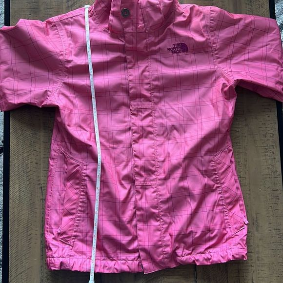 The North Face girls jacket - Picture 13 of 14